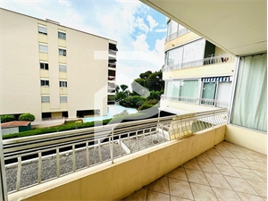 appartement à la vente -   06400  CANNES, surface 61,2 m2 vente appartement - APR719234